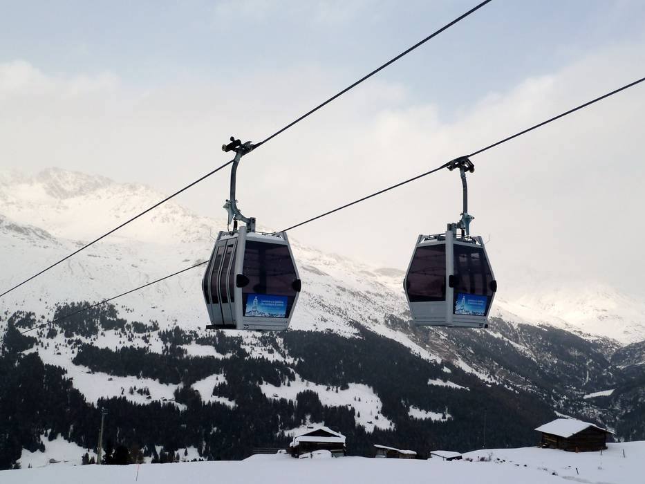 Gondola lift S.Caterina Vallalpe