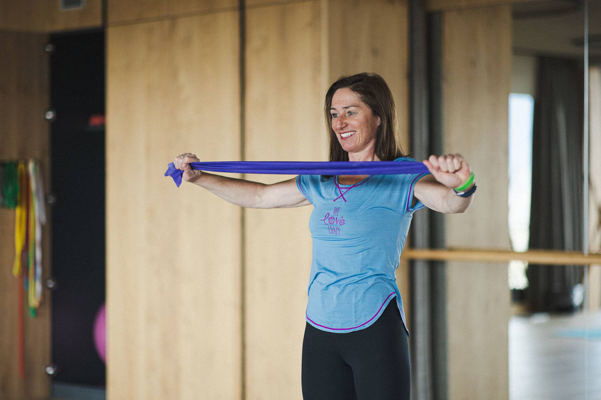 Ganzkörpertraining mit Theraband Sonja im Fitness & Gymnastik Raum