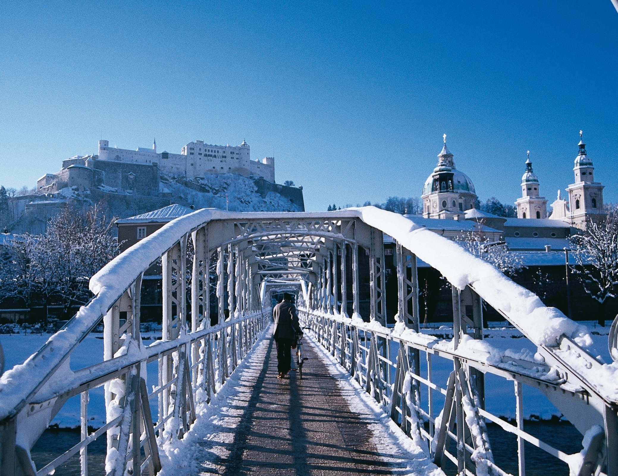 Christmas shopping in Salzburg 