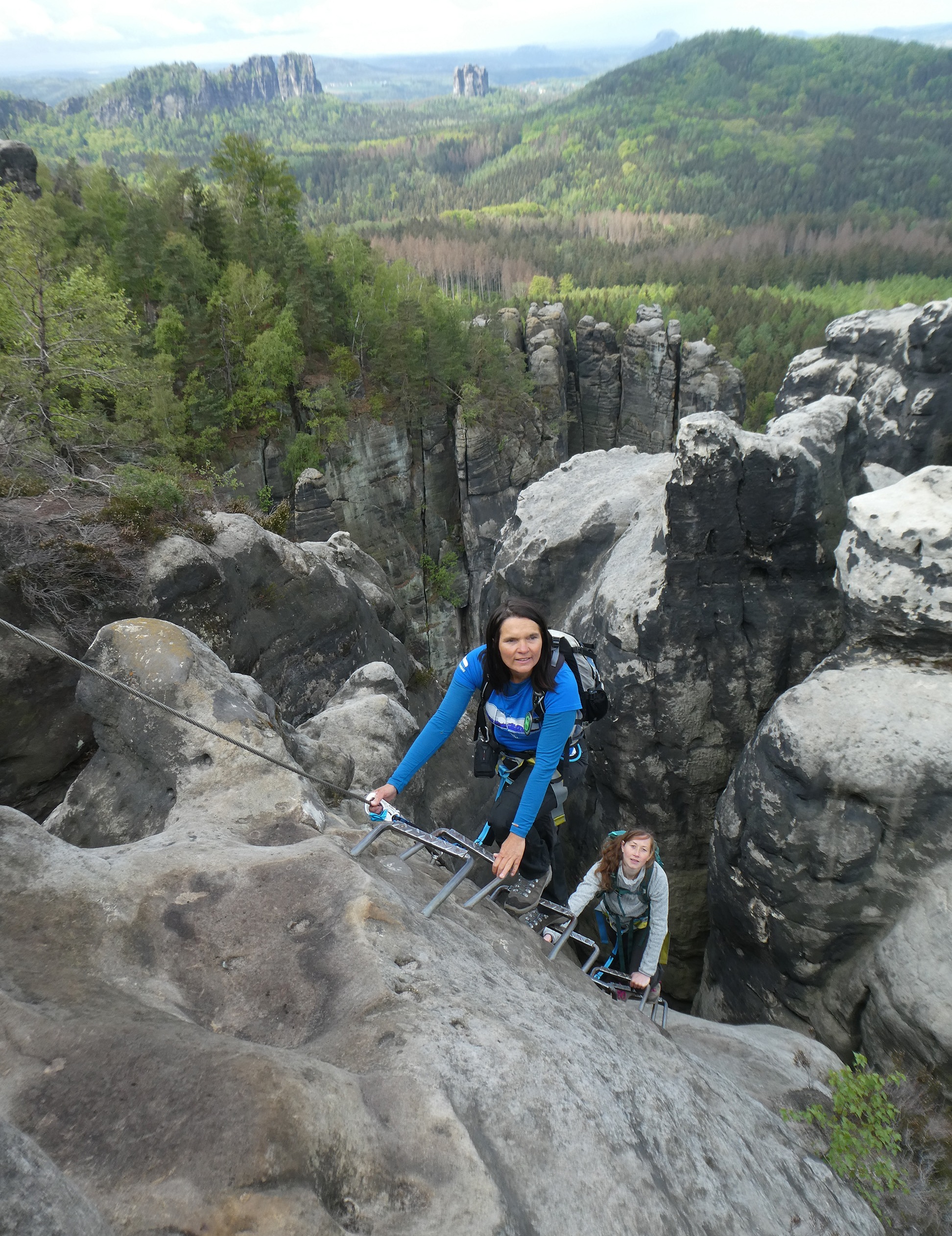 Airy ascents to sandstone heights - the staircase tour