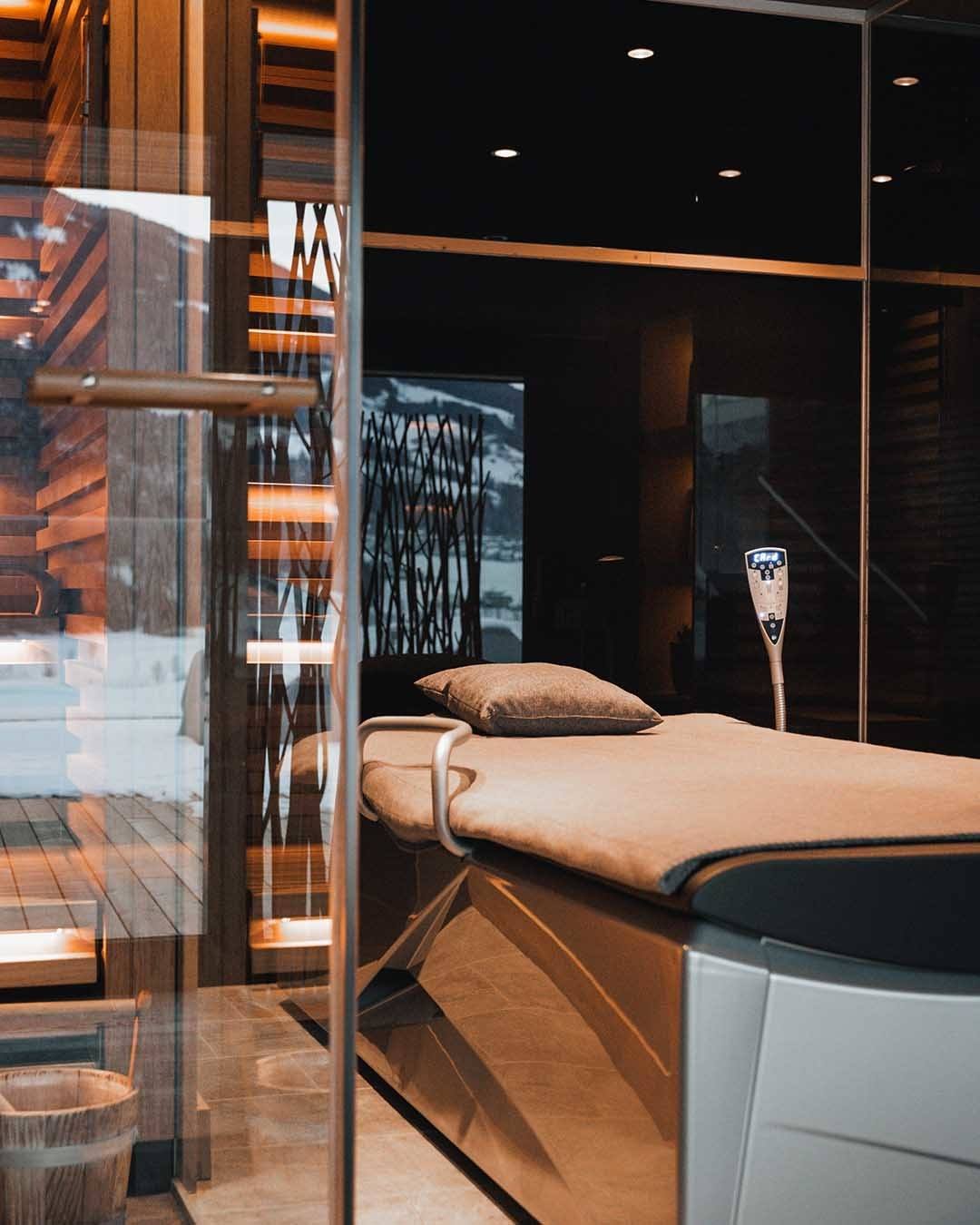 Hydrojet - overwater massage