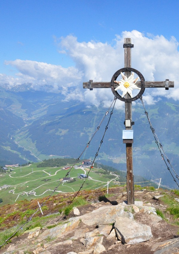 Hike Filzenkogel 2227m with breathtaking panoramic view