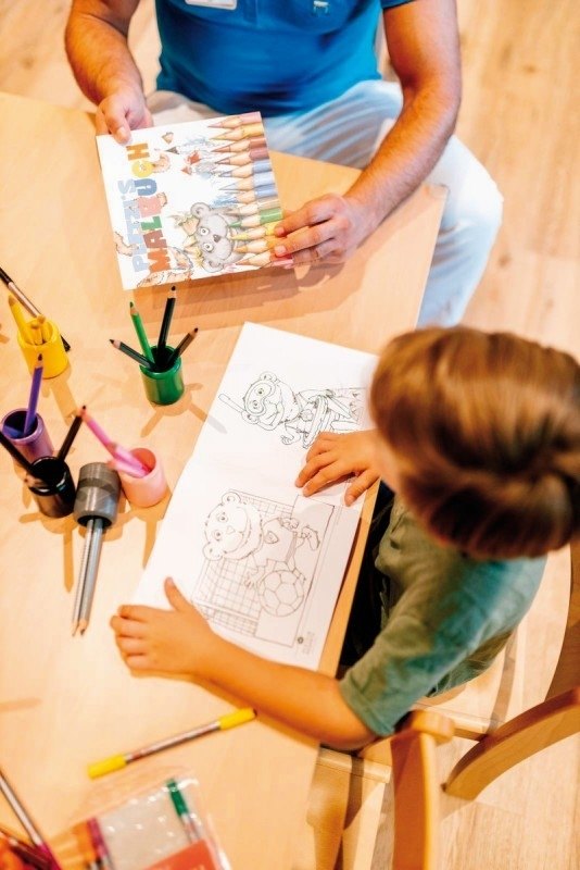 Baby and toddler care at the Happy Club on Thursdays