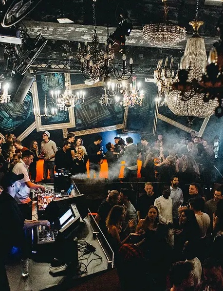 Underground hip-hop clubbing in living room