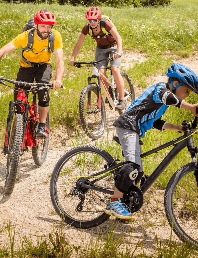 Family bike tour to the Karersee 