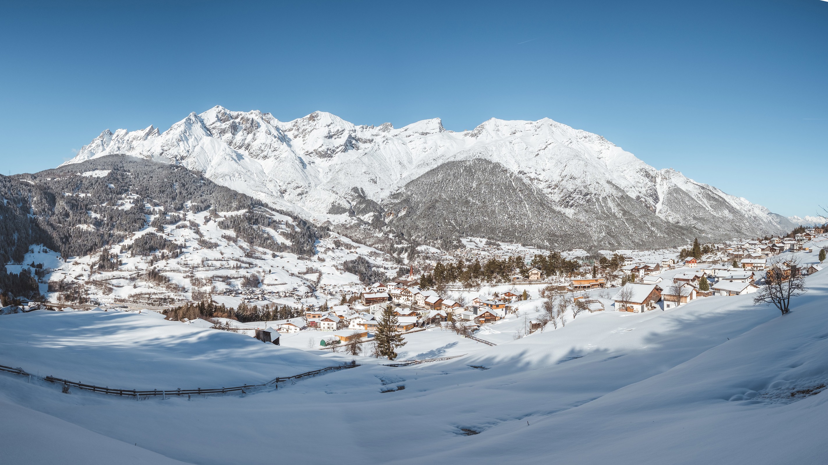 Winterwanderung zum Schloss Wiesberg