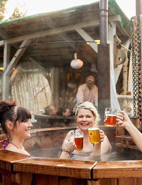 Girls' time in the Schmilka winter village
