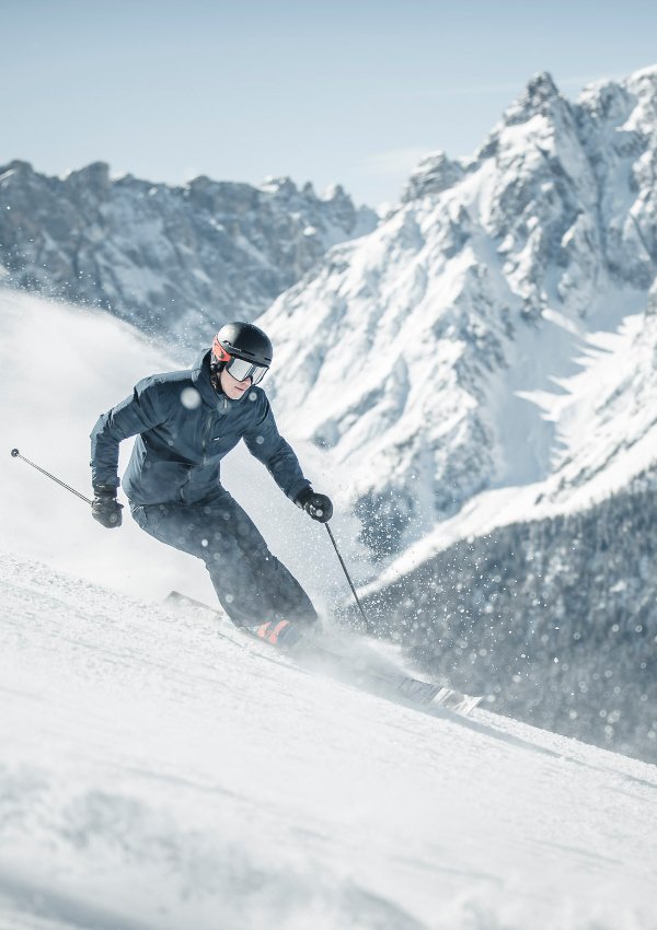 * Skitour Super 8 mit Werner
