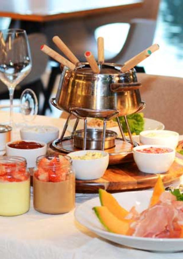Enjoyment together. Fondue evening