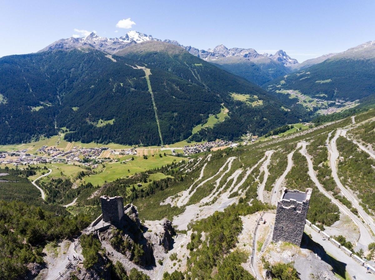 Genießen Sie Stelvio Valtellina 2023 - Aufstieg Laghi di Cancano