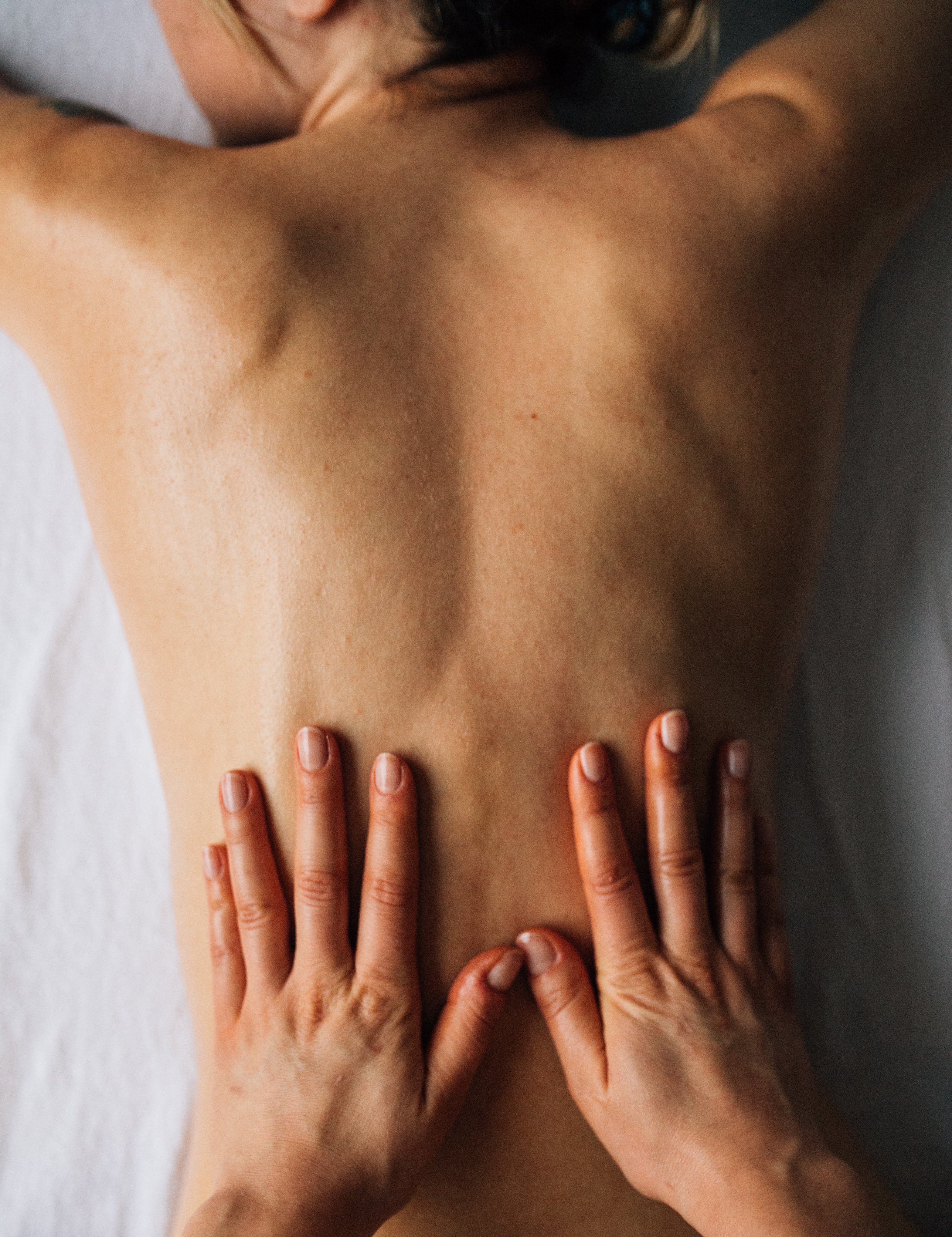 AYURVEDA MASSAGE