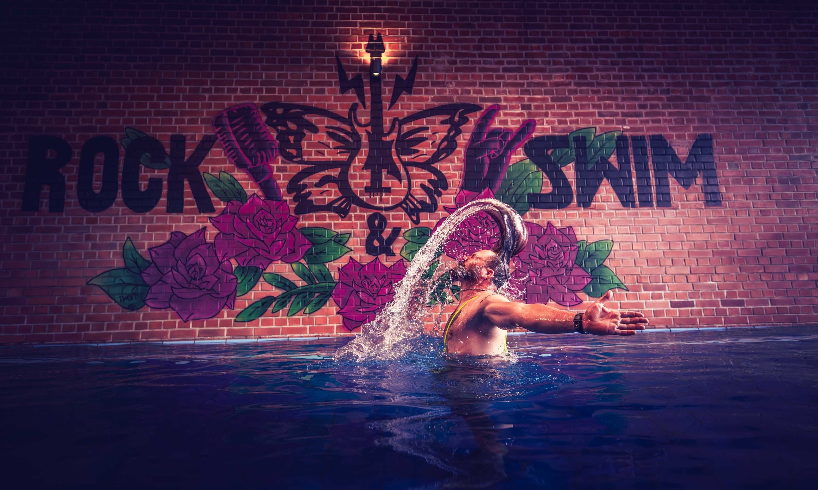 Indoor swimming pool - open 24 hours a day!
