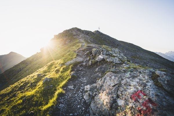 Summit striker hike to the Glanderspitze