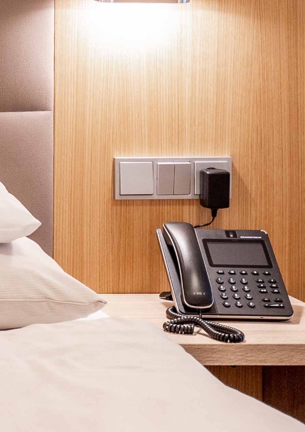 Important telephone numbers at a glance