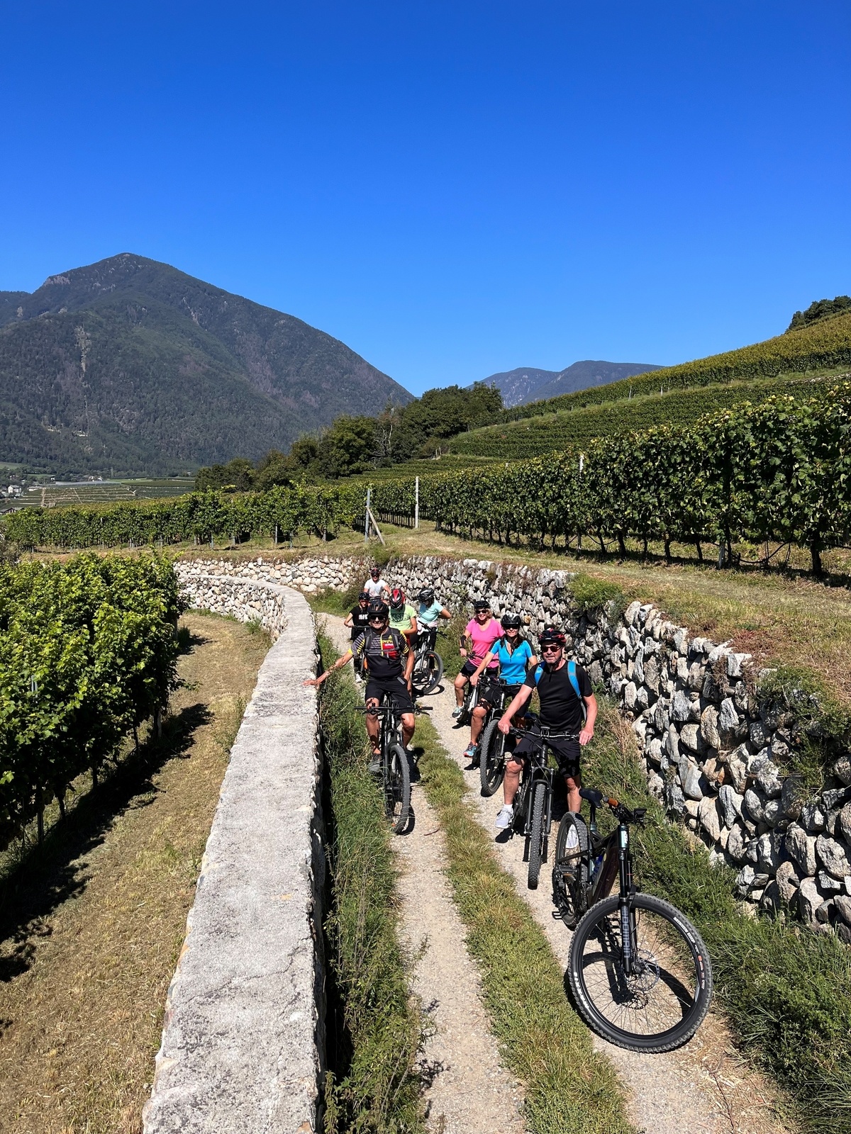 A DIFFERENT KIND OF SIGHTSEEING (easy ride)