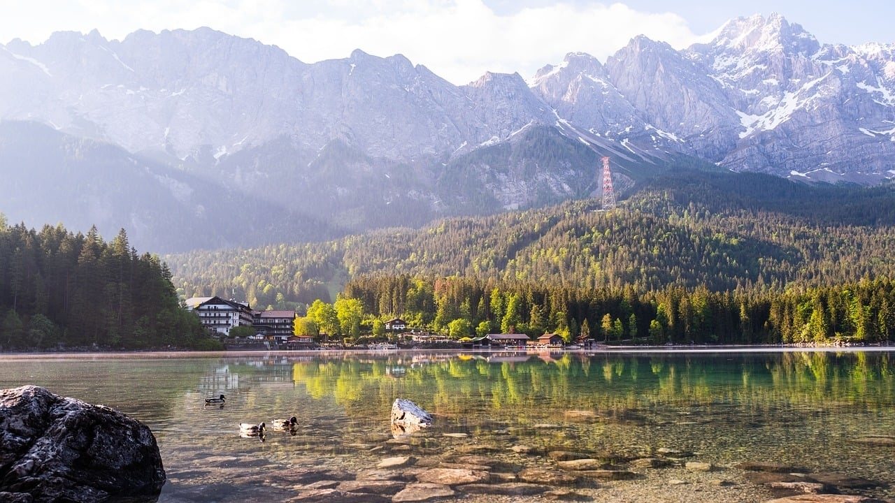 Bavarian Caribbean - Eibsee | Gstehaus Eder Oberammergau