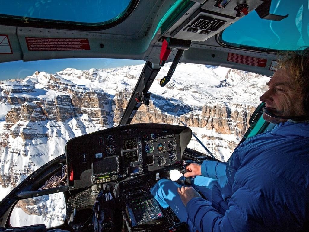 Information about the Exclusive Ski Day with Helicopter Flight at the Active Info Point