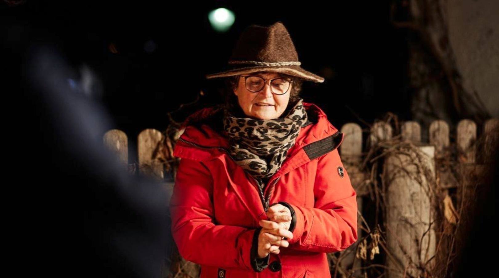 Full moon lantern hike through Hollersbach