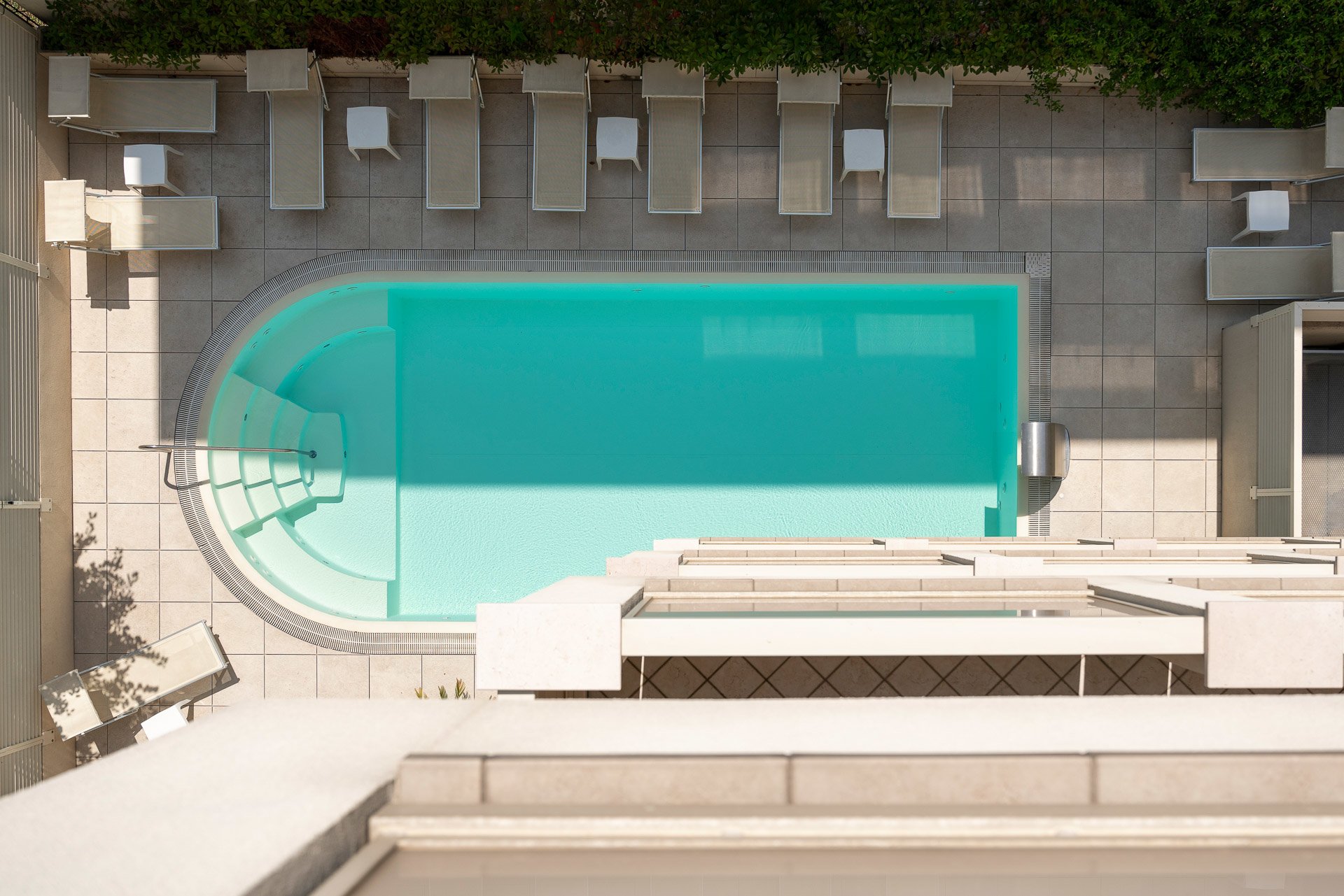 PISCINA RISCALDATA e BAR SERVICE