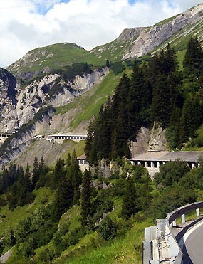 Easy hike: Lech - Zürs - Flexenpass