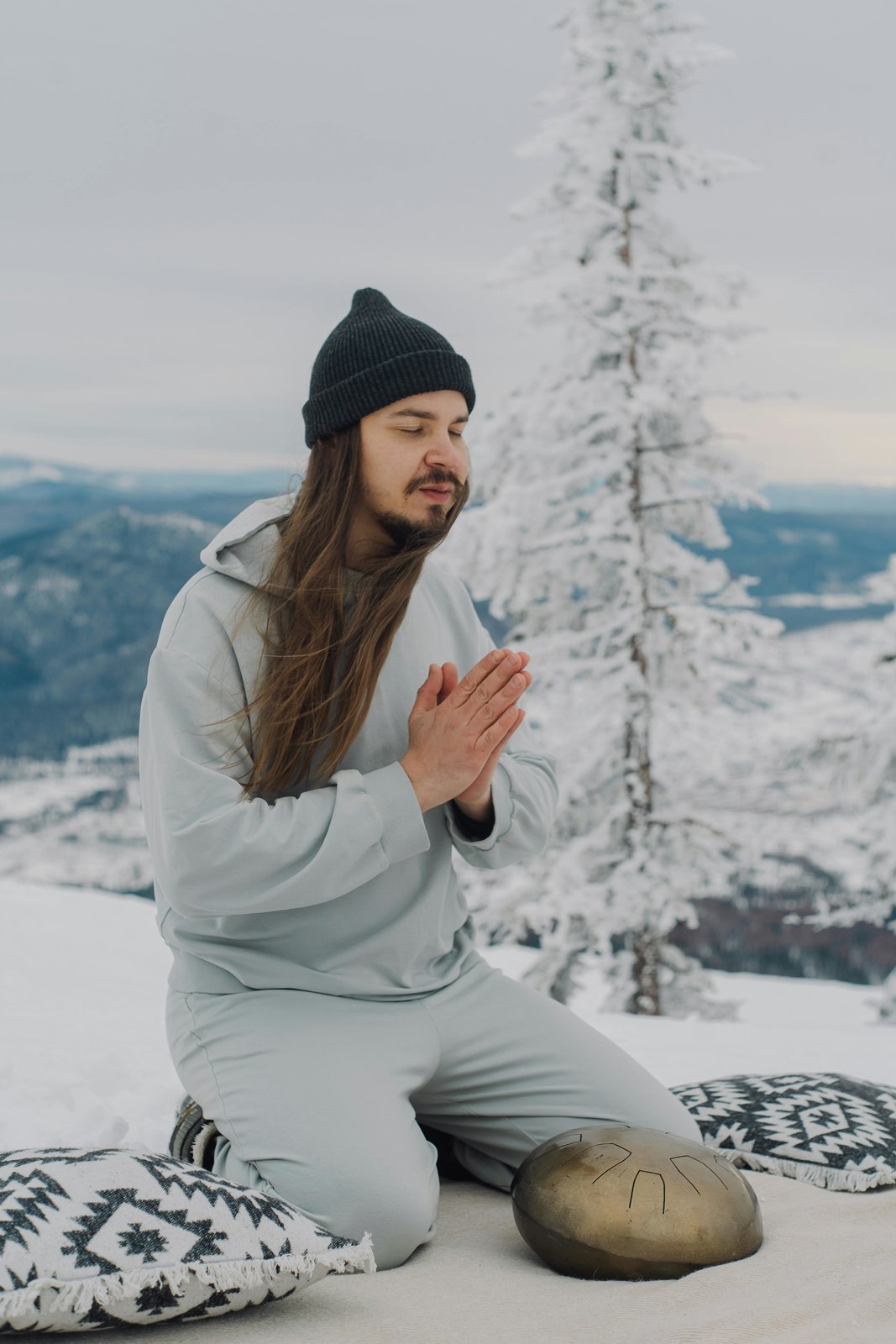Frost & Flow: Winter-Yoga & Breathwork