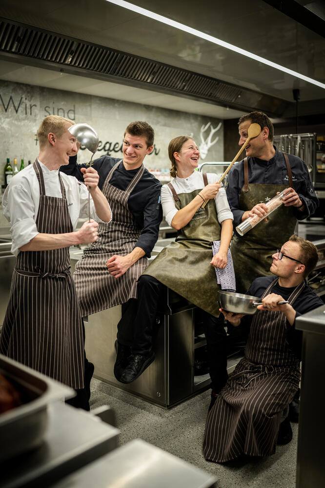 Kitchen party. Insights behind the scenes & culinary surprises