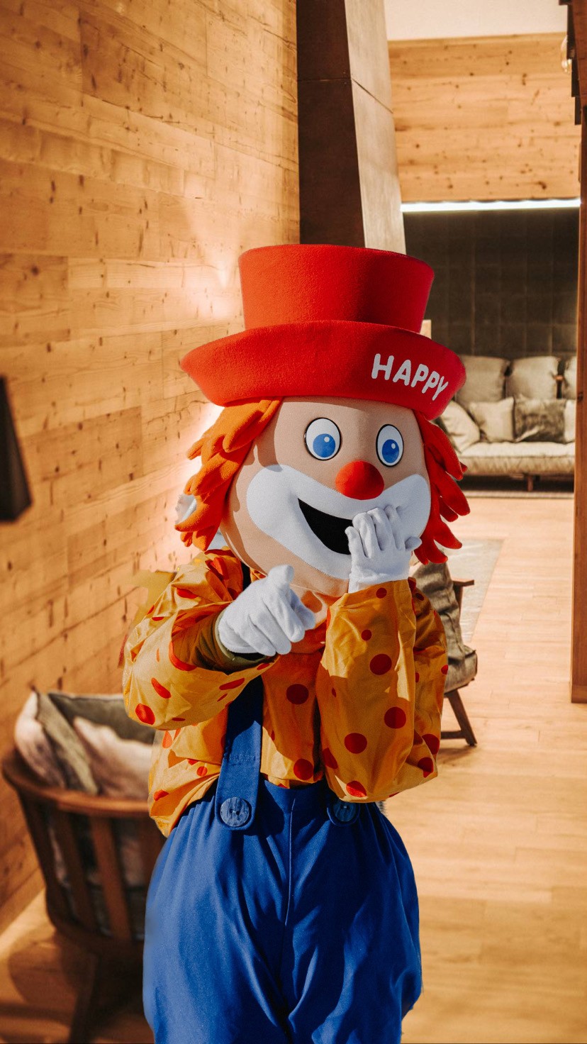 Happy comes to visit