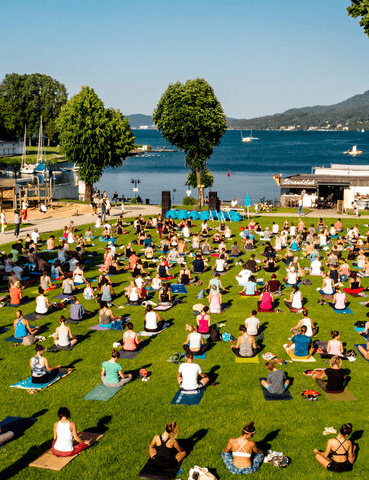 Namaste by the lake at Wörthersee