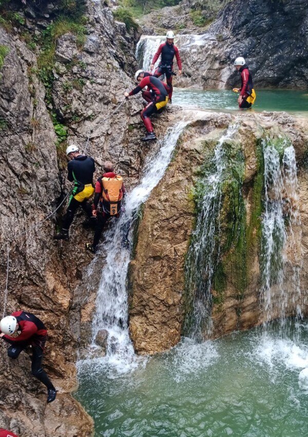 Spectacular canyoning