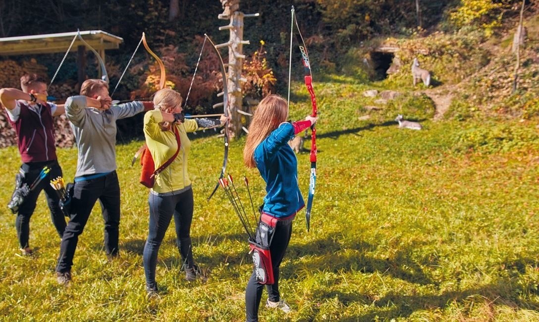 Adventurous hunting archery