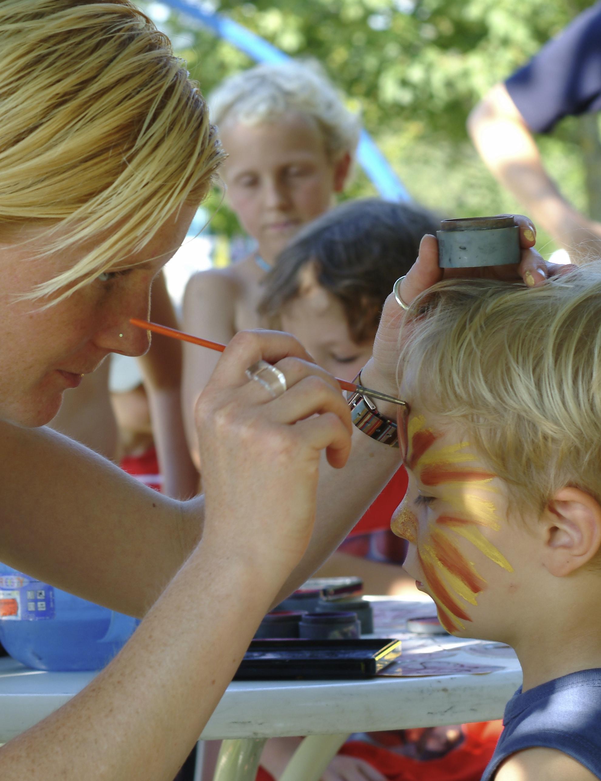 Face painting - with Chrissi