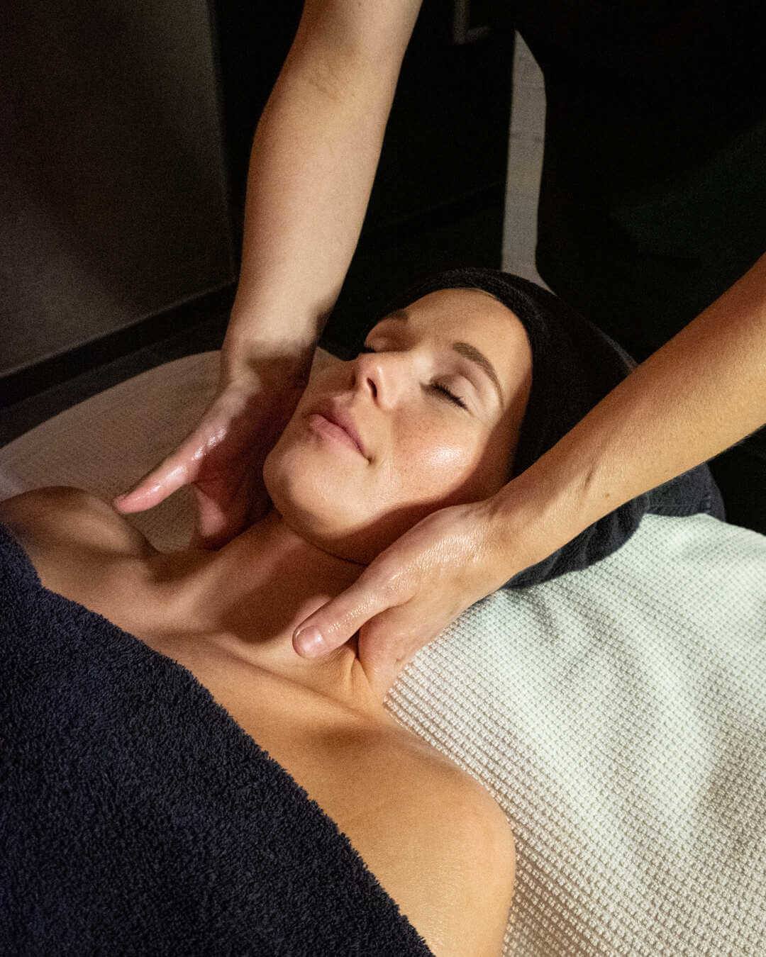 Head, neck and shoulder massage