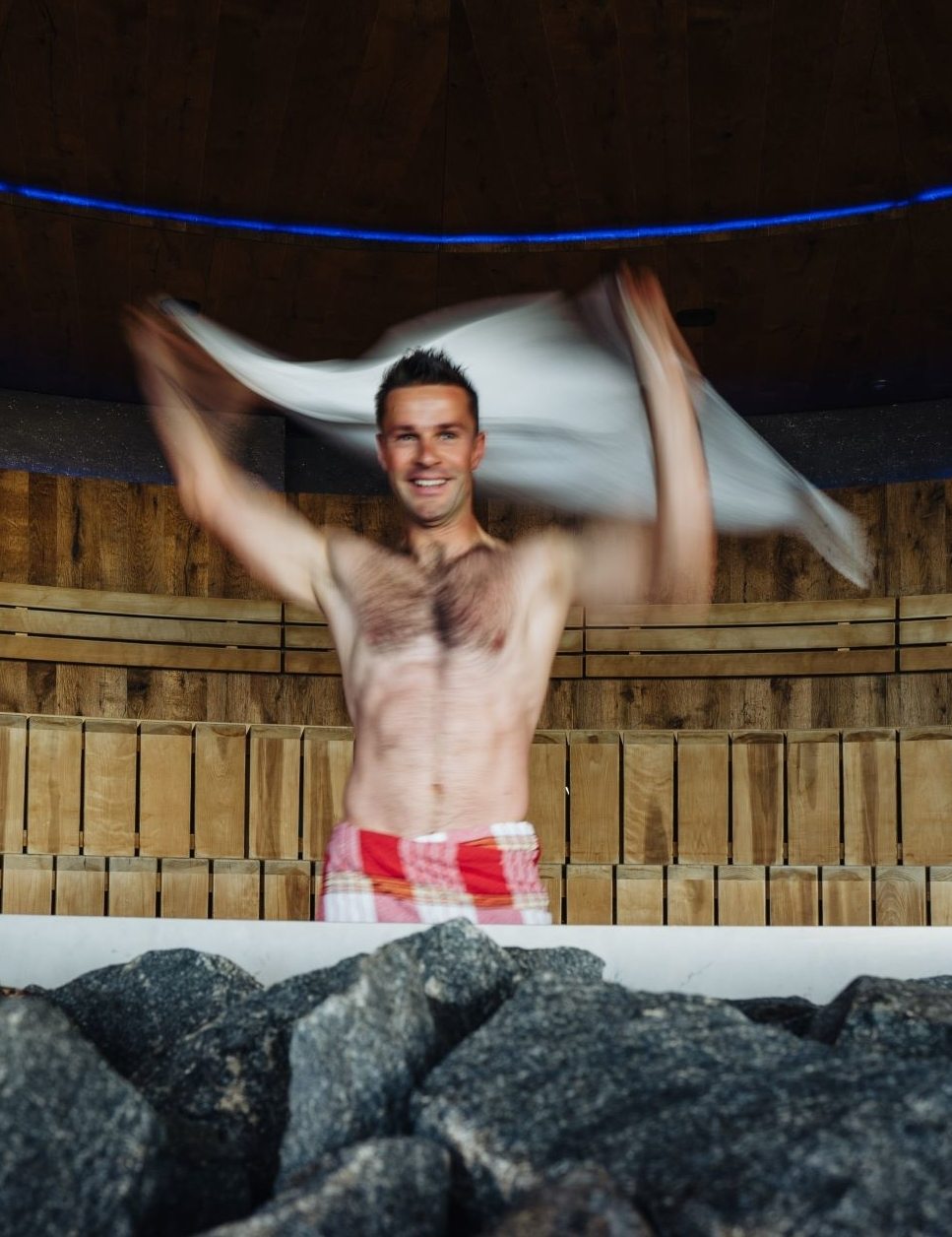 Sauna-Handtuch Wedeltechnik mit Ben *