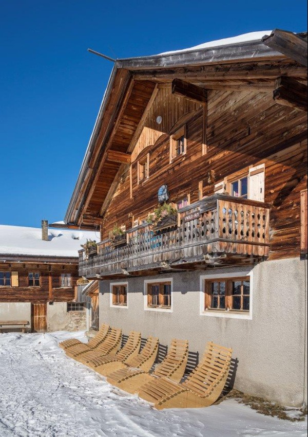 Escursione con pranzo in malga Uwald