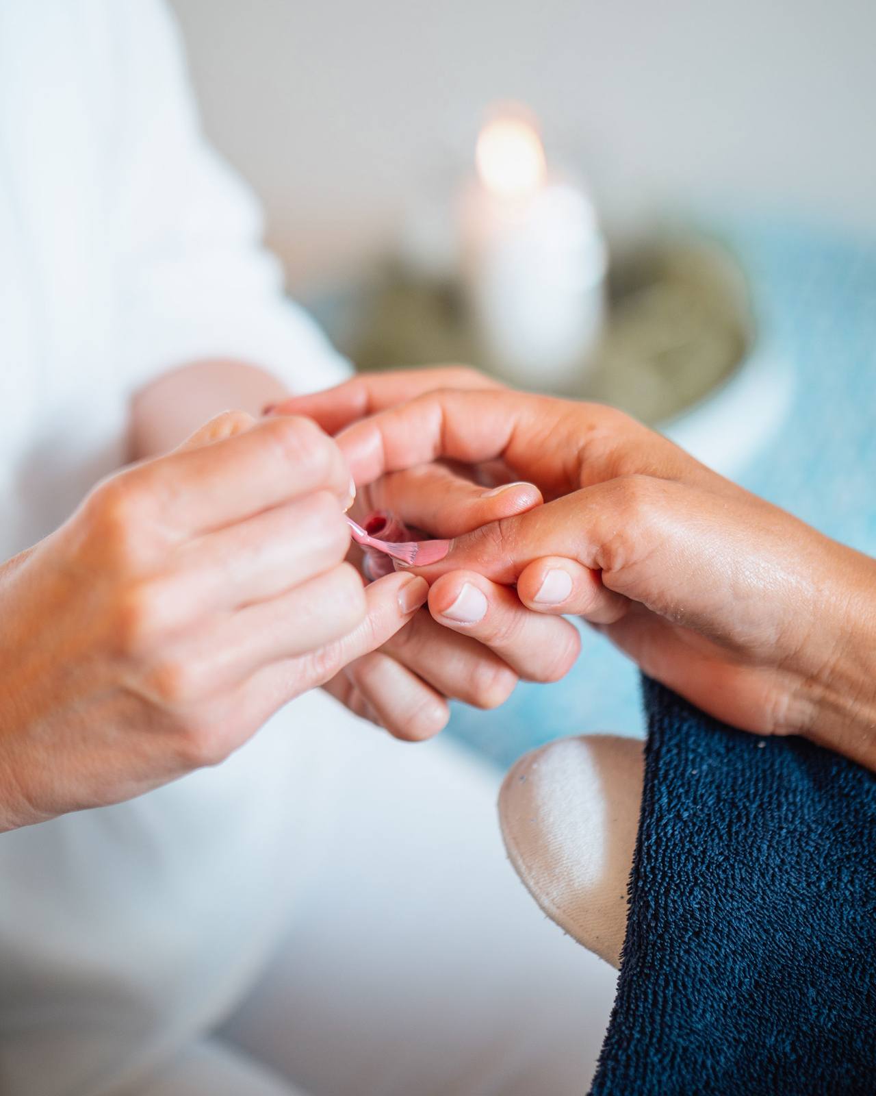 Cosmetics for hands and feet