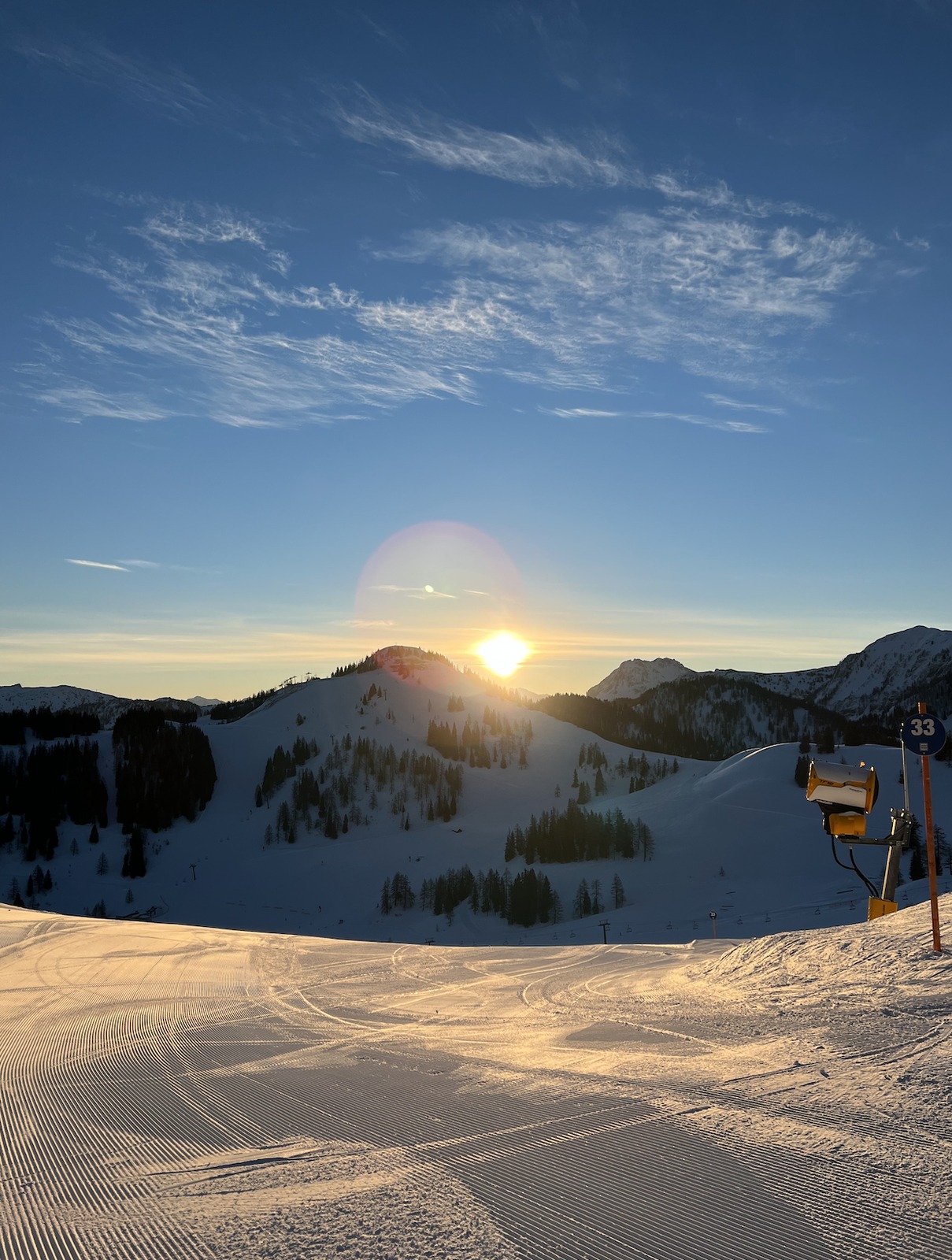 Early Bird Skiing 