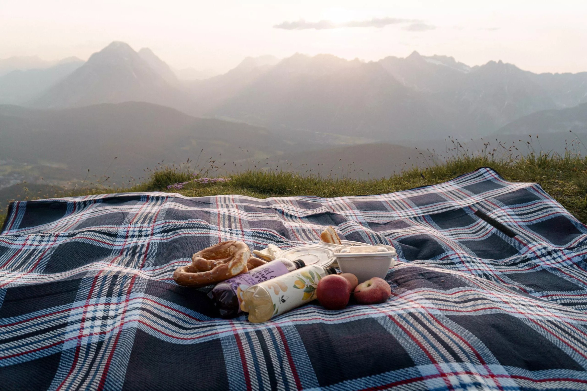 Sundowner Picknick am Seefelder Joch