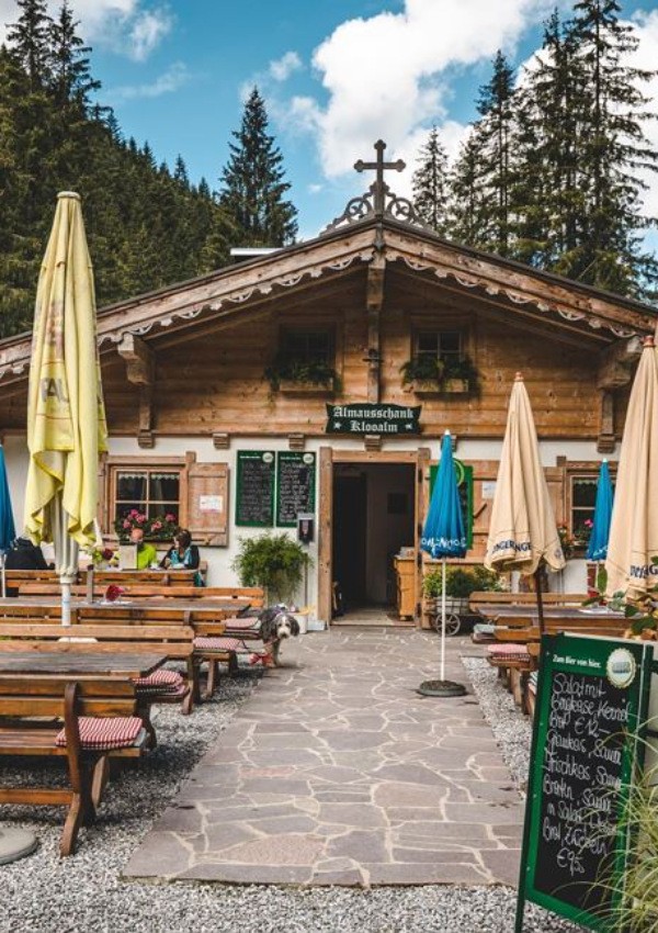Our year-round secret tip: Klooalm | Hiking & Tobogganing in Kirchberg