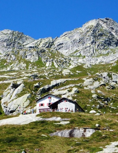 Trekking-Ausflug - Omio-Hütte, von Bagni di Masino aus