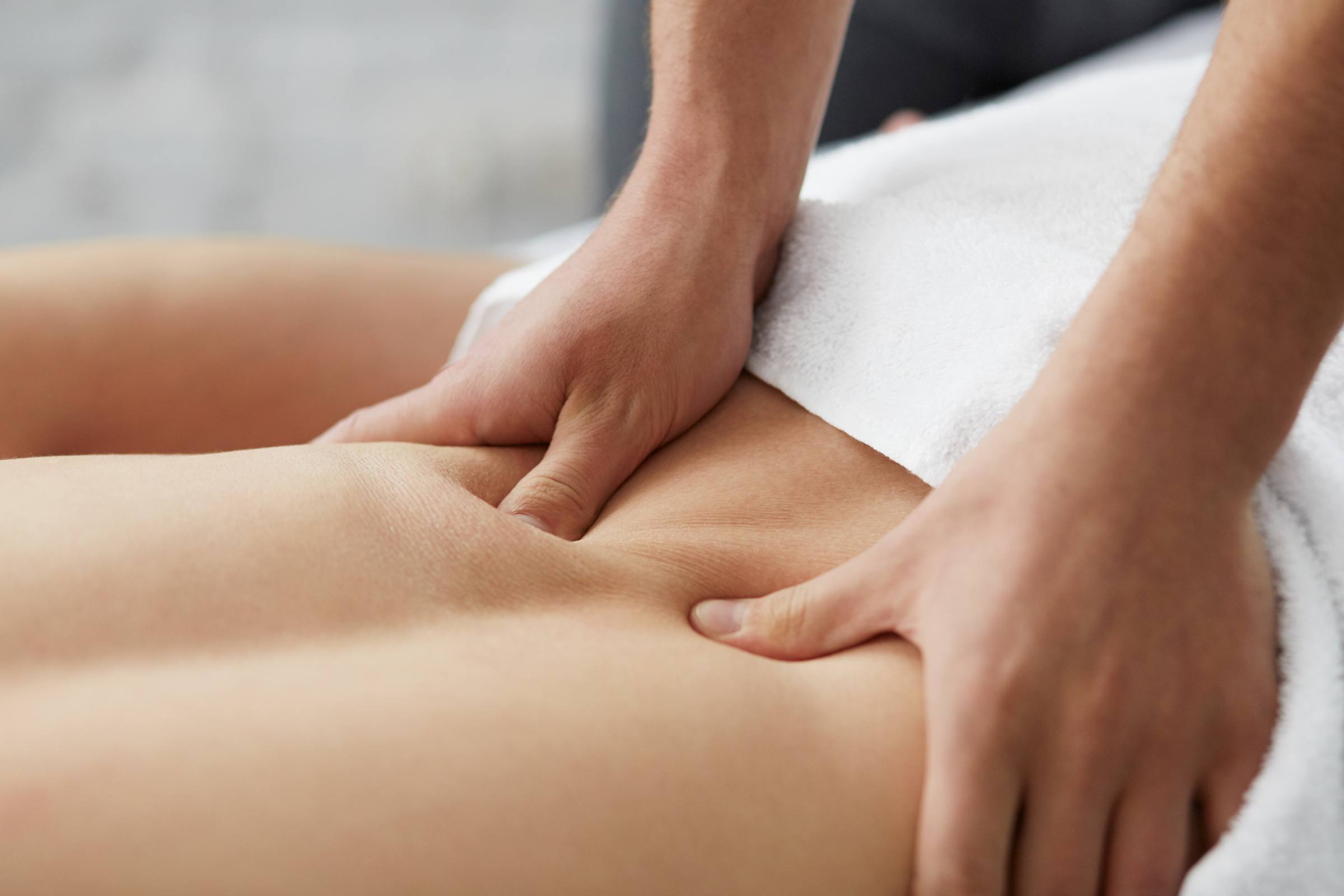 Lomi Lomi Nui special massage 