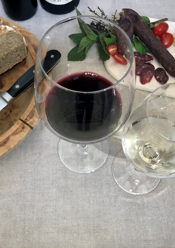 Weinverkostung mit gutseigenen Weinen