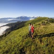 Hike along the Schmittenhöhe high-altitude promenade